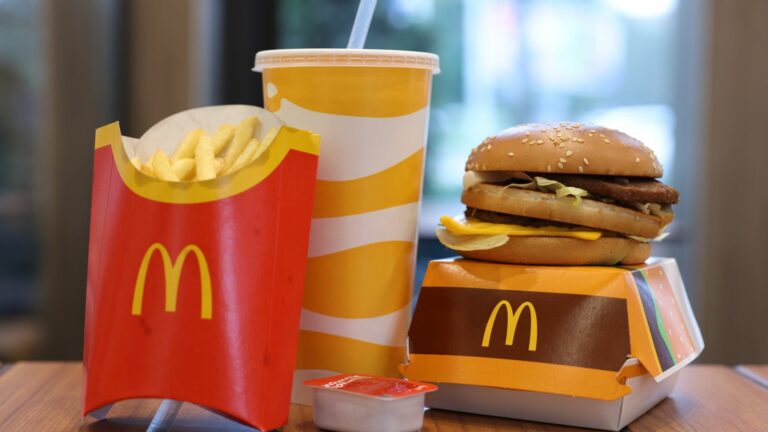What Business Level Strategy Does McDonald’s Use: Unveiling Their Success Blueprint
