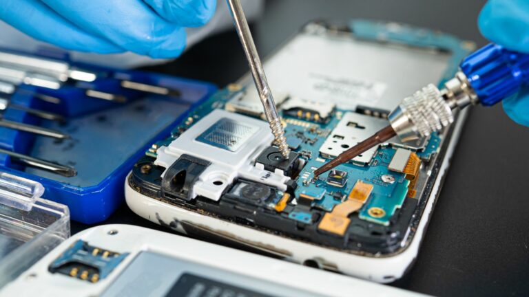 Opening a Phone Repair Shop: Your Guide to Starting a Successful Business