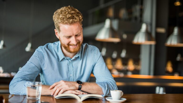 Books to Read Before Opening a Coffee Shop: Essential Guides for Entrepreneurs