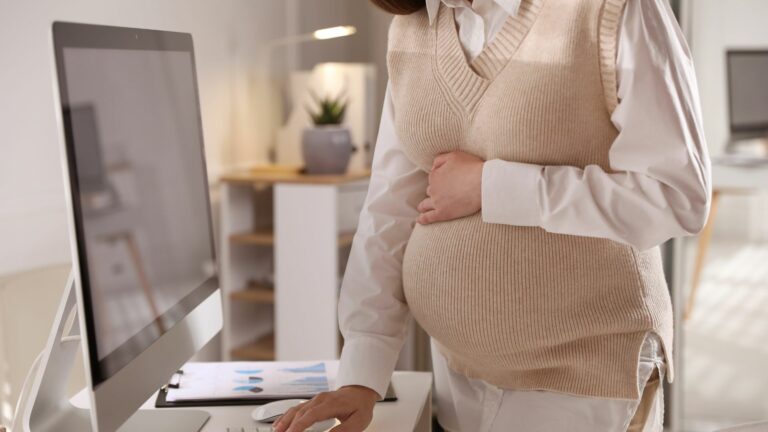 Can You Start a Business While on Maternity Leave: Steps to Embark Efficiently