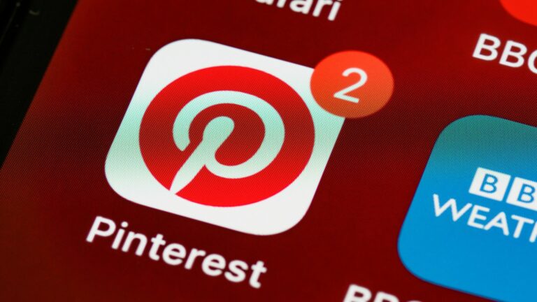 Pinterest Strategy for Ecommerce: Boosting Sales with Visual Marketing